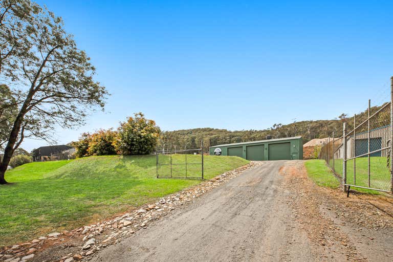 73 Churchill Avenue Bright VIC 3741 - Image 2