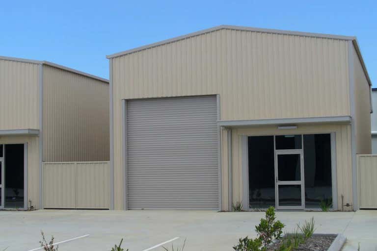 Unit 2, 8 Amsterdam Circuit Wyong NSW 2259 - Image 1