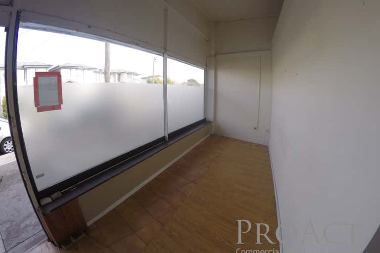 4 Eames Avenue Brooklyn VIC 3012 - Image 2