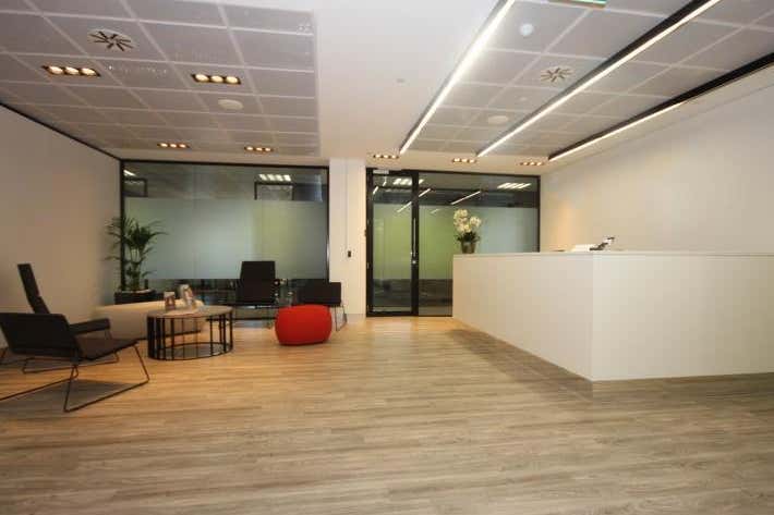 5/500 Collins Street Melbourne VIC 3000 - Image 1