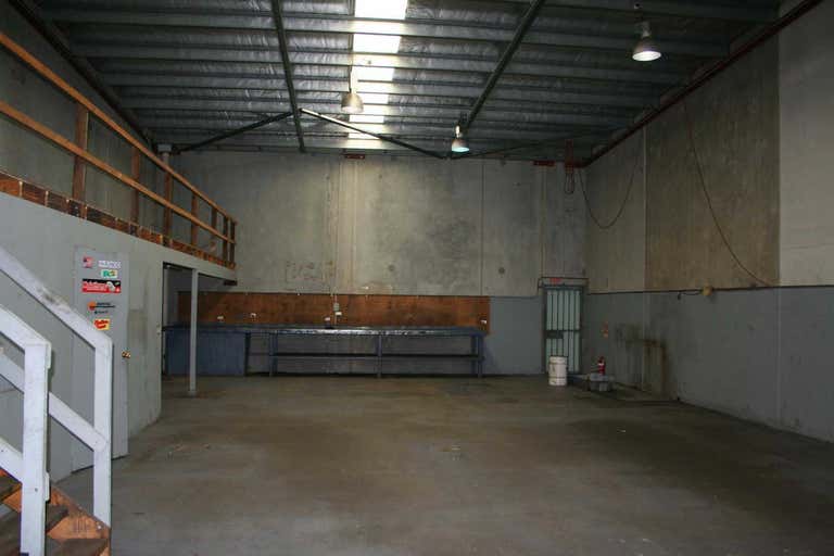Unit 2, 2 Botham Close Charmhaven NSW 2263 - Image 4
