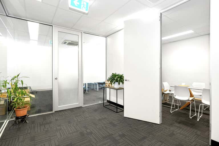 25A Stubbs St Kensington VIC 3031 - Image 2
