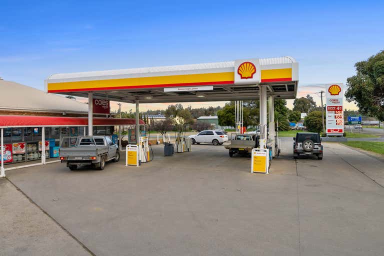 Shell/Viva Energy, 23 & 25-27 Dean Street (Newell Highway) Tocumwal NSW 2714 - Image 3