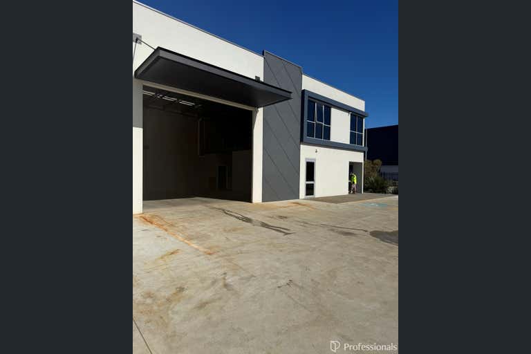 23 Volcanic Loop Wangara WA 6065 - Image 1