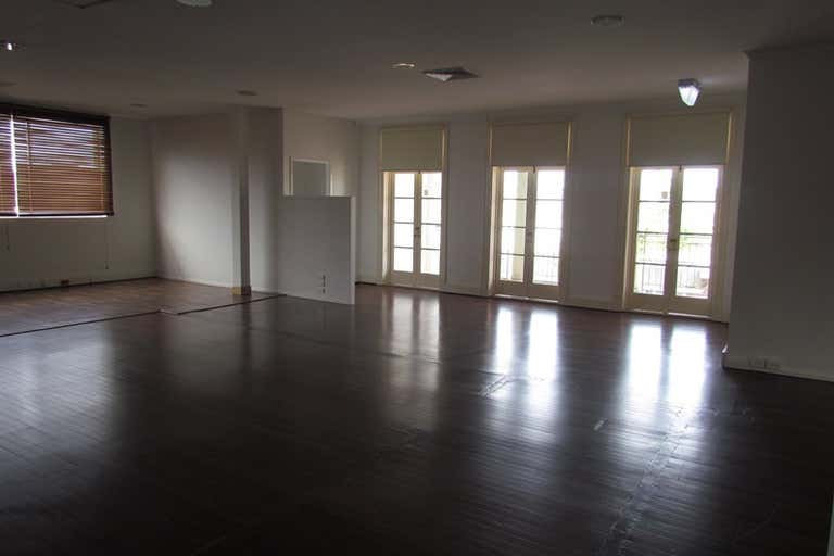 First Floor, 114 Goondoon Street Gladstone Central QLD 4680 - Image 4