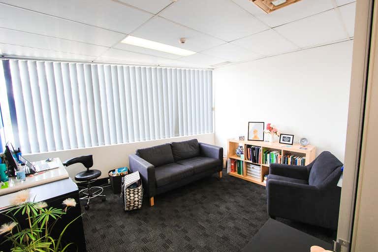 Suite 21A, 3 Dennis Road Springwood QLD 4127 - Image 2