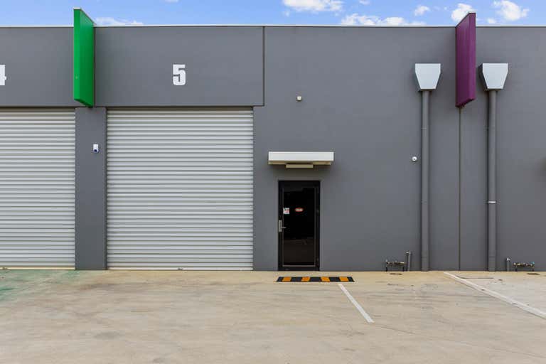 5/7-9 Douro Street North Geelong VIC 3215 - Image 2