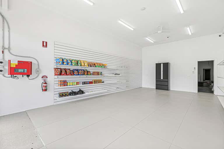 7 Staughton St Melton South VIC 3338 - Image 2