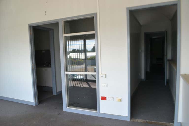 Isa House, Suite 24, 119 Camooweal Street Mount Isa QLD 4825 - Image 2