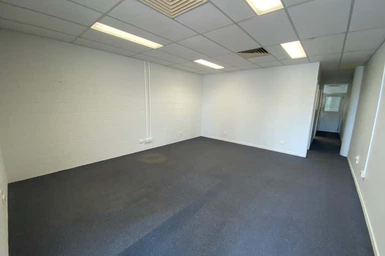 Suite 4, 52 Macalister Street Mackay QLD 4740 - Image 2