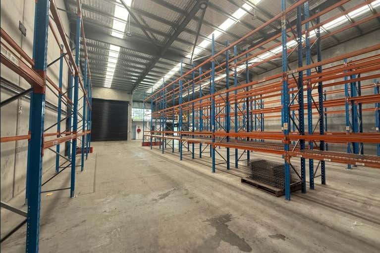 2 & 5/24-26 Ellerslie Road Meadowbrook QLD 4131 - Image 4