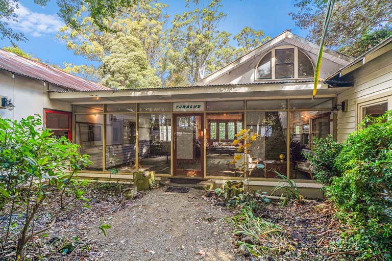 Taralye Guest House, 40 OlindaMonbulk rd, Olinda, VIC 3788 Hotel