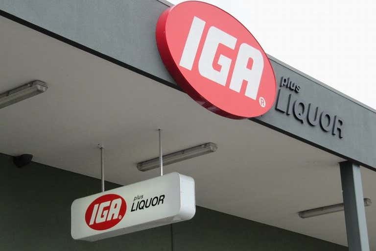 IGA / Plus Liquor, Corner Synnot and Wedge Streets Werribee VIC 3030 - Image 1