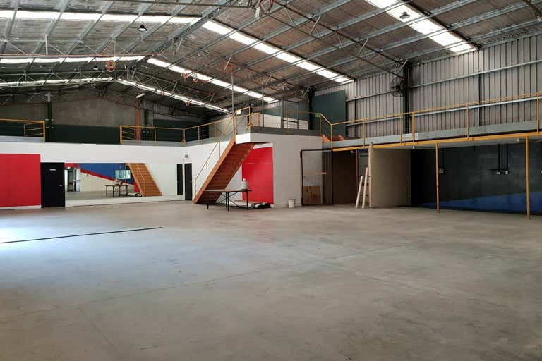 Unit 2, 10 Stockyard Place West Gosford NSW 2250 - Image 1