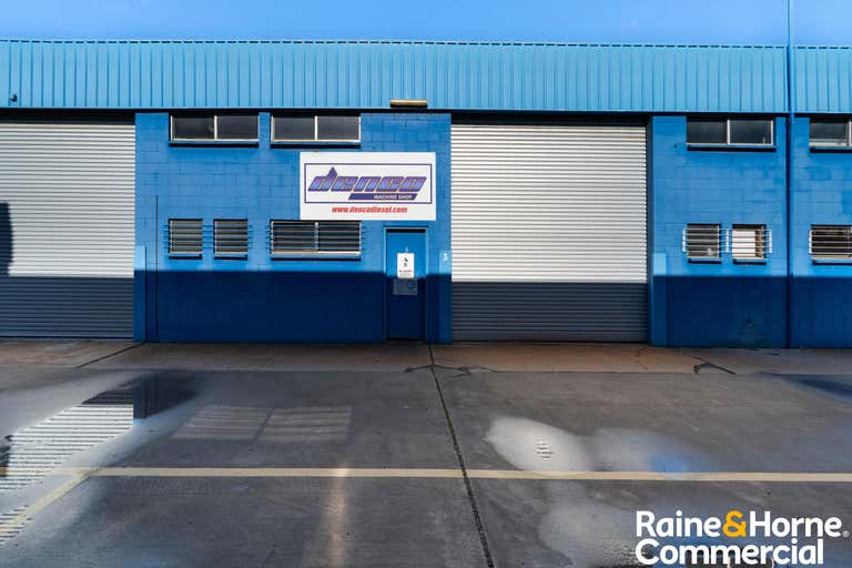 3/46 Pearson Street Wagga Wagga NSW 2650 - Image 2