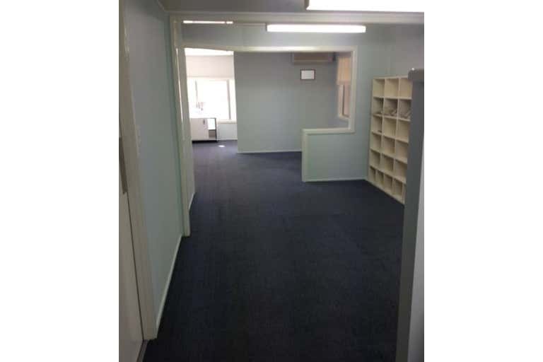 Unit 5/3 Achievement Cres Acacia Ridge QLD 4110 - Image 4