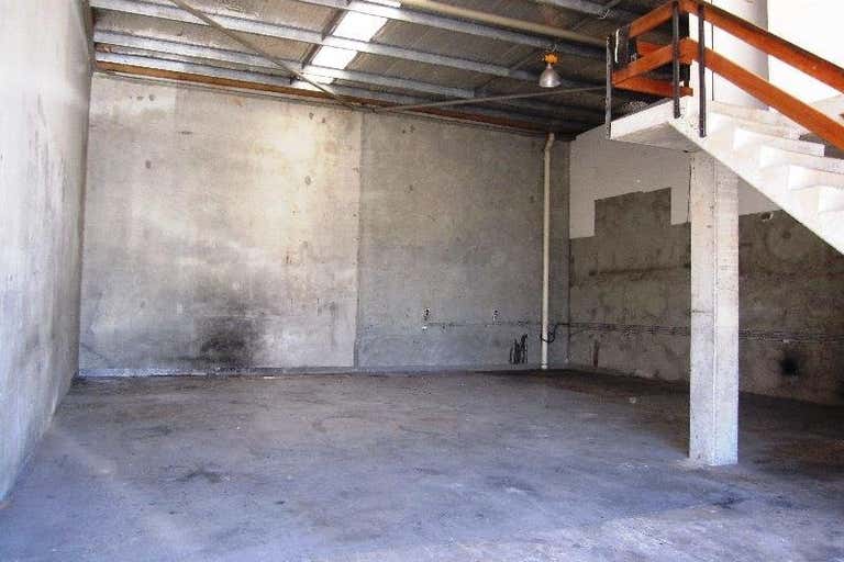 Unit 4, 8 Deadman Road Moorebank NSW 2170 - Image 2