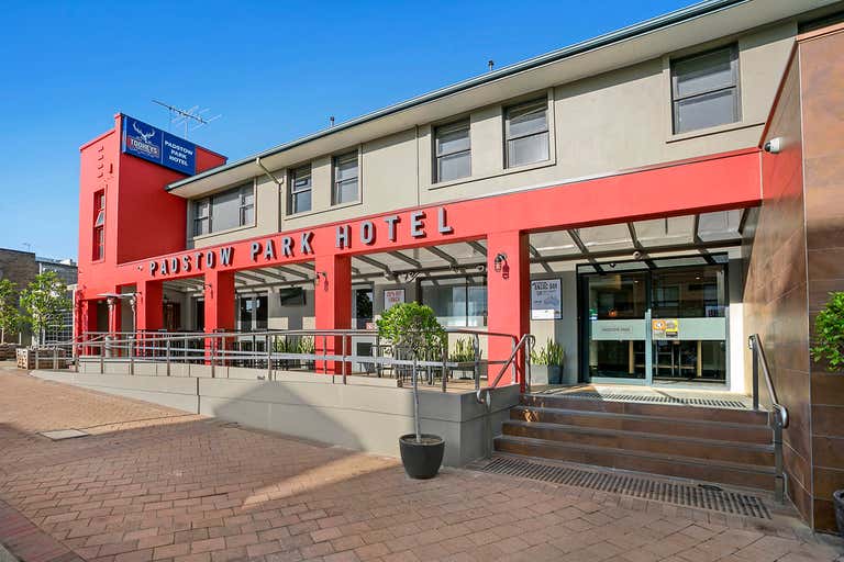 Padstow Park Hotel, 31-33 Howard Road Padstow NSW 2211 - Image 2