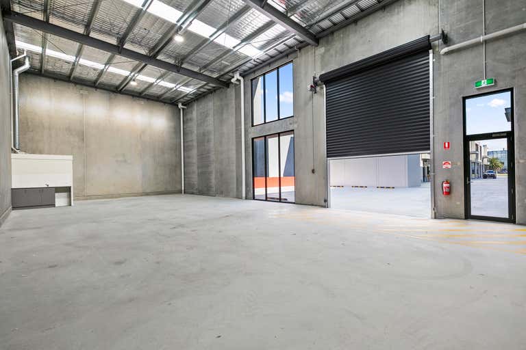 9/16 - 18 Albert Street Preston VIC 3072 - Image 2