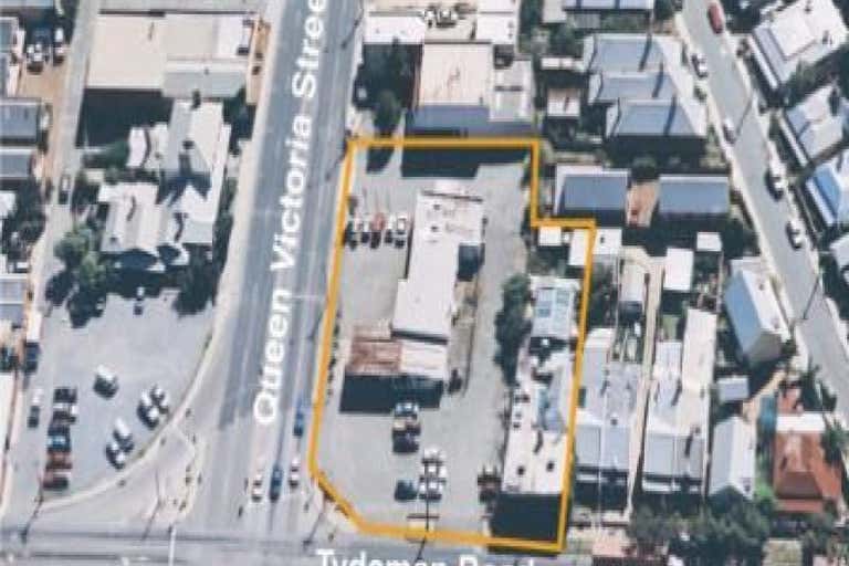 208 and 210 Queen Victoria Road North Fremantle WA 6159 - Image 1