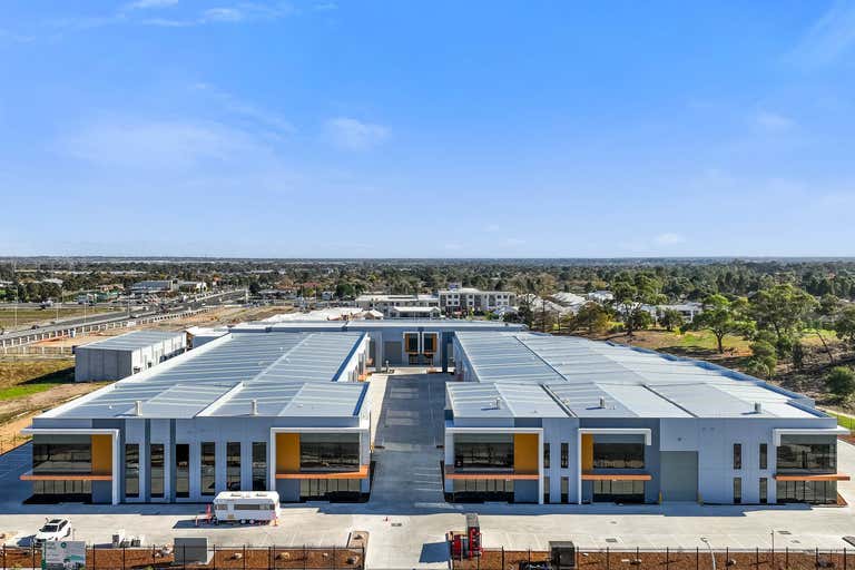 9 Medley Drive Cranbourne North VIC 3977 - Image 2