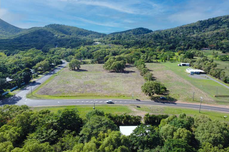 6-12 Charlotte Street Cooktown QLD 4895 - Image 2