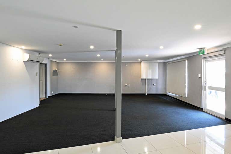 38/12 Charlton Court Woolner NT 0820 - Image 3