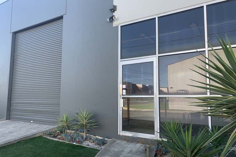 4/32 Chelmsford Street Williamstown VIC 3016 - Image 1