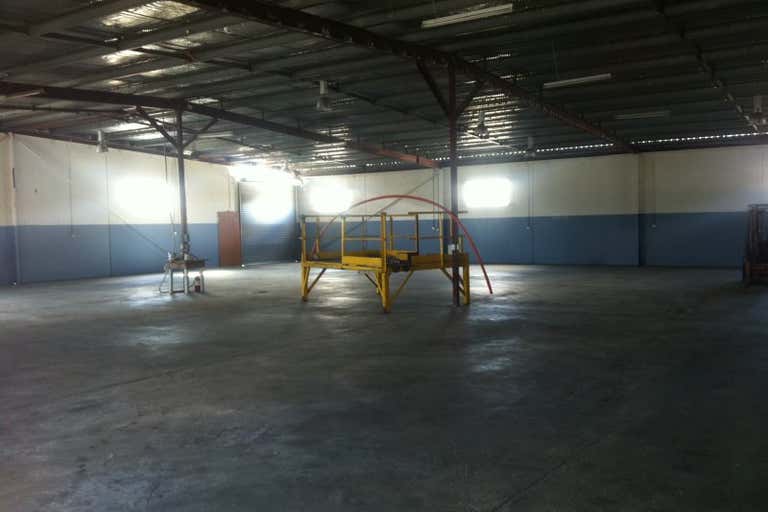 Unit 5, 9 Pilbara Street Welshpool WA 6106 - Image 2