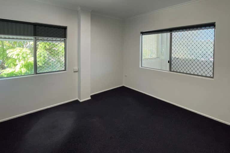 19D/15 Dennis Road Springwood QLD 4127 - Image 4