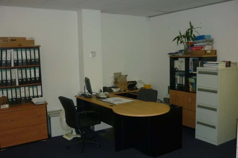 INGLEWOOD BUSINESS CENTRE, 5-7 Inglewood Place Baulkham Hills NSW 2153 - Image 2