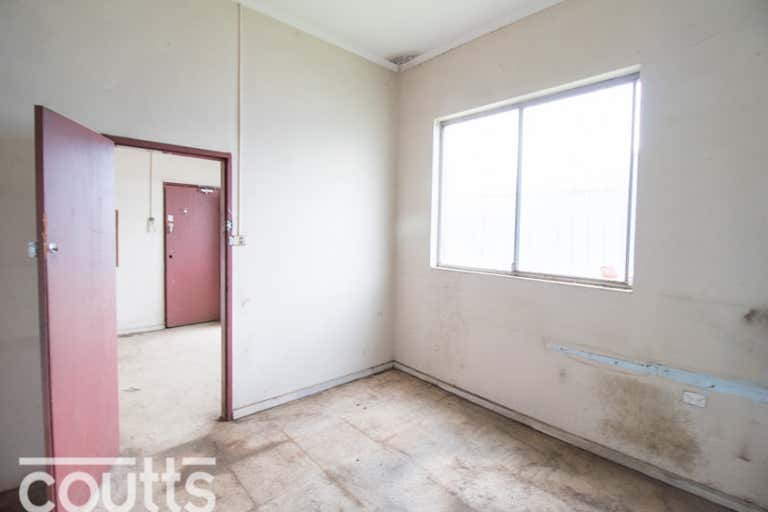 LEASED, 22  Little Street Smithfield NSW 2164 - Image 4