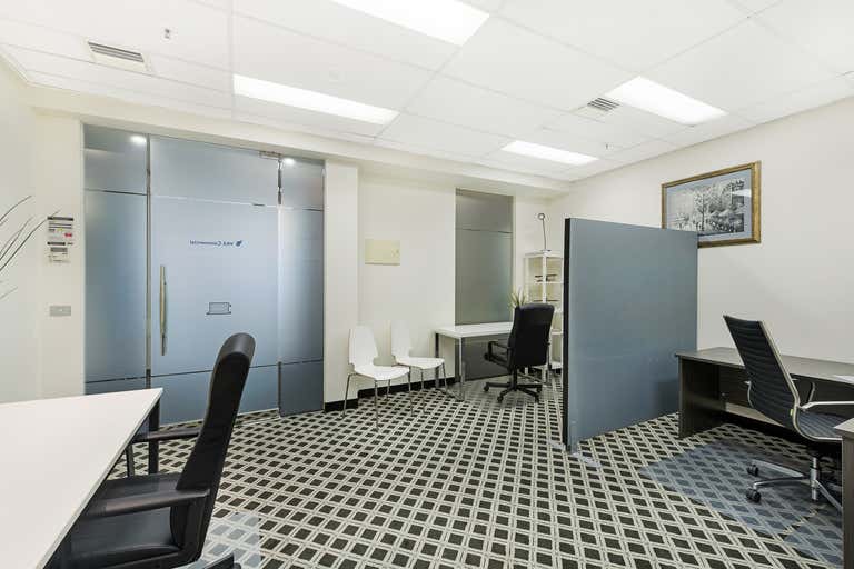 421/1 Queens Road Melbourne VIC 3004 - Image 2