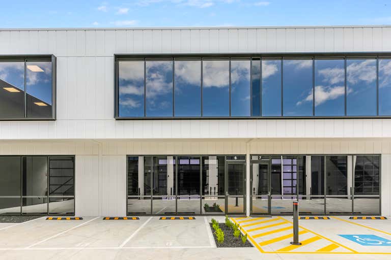 Unit 6/25 Robbins Circuit Williamstown North VIC 3016 - Image 1