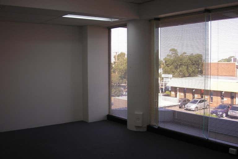 Suite 102, Level 1, 541 Blackburn Road Mount Waverley VIC 3149 - Image 4