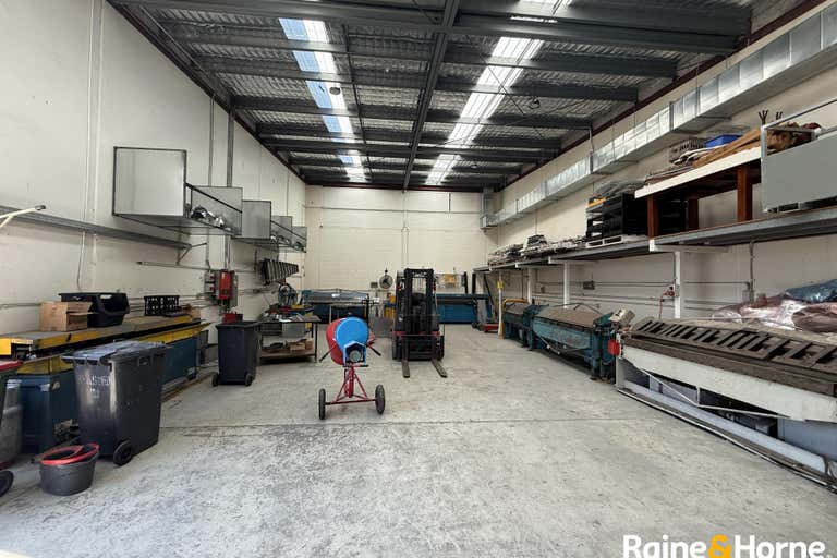 10/20-22 Barry Road Chipping Norton NSW 2170 - Image 2