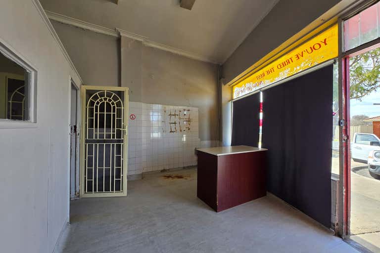 1D Bell Street Sunshine West VIC 3020 - Image 2