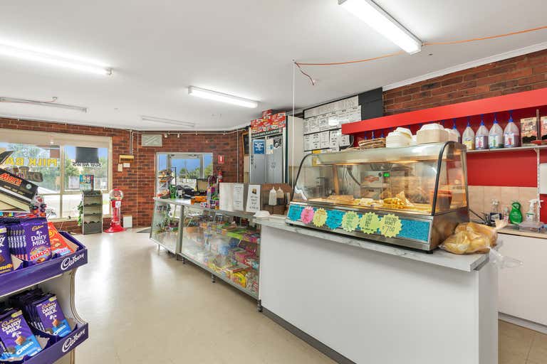 68 Burdoo Drive (cnr Pioneer Road) Grovedale VIC 3216 - Image 3