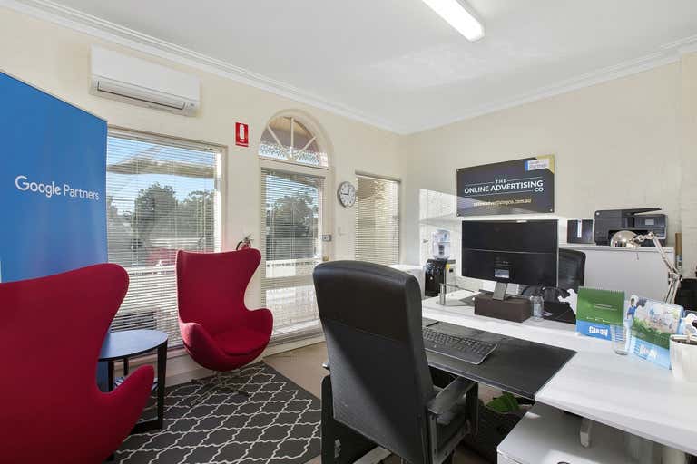 3B/72 Blamey Place Mornington VIC 3931 - Image 2