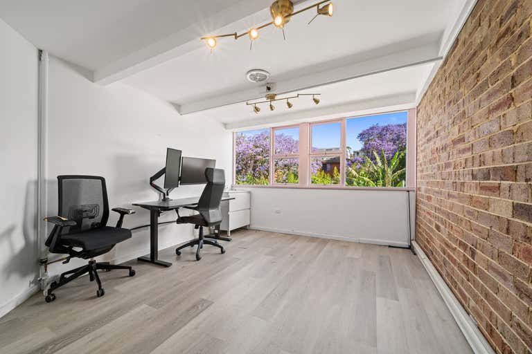 6/1 Oaks Avenue Dee Why NSW 2099 - Image 1