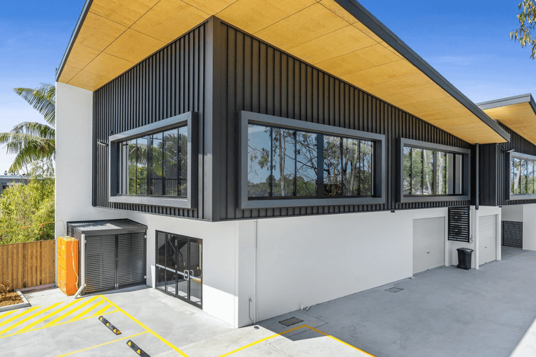 1/449 Lytton Road Morningside QLD 4170 - Image 1