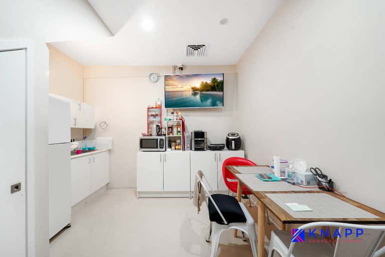 Unit D10, 5-7 Hepher Road Campbelltown NSW 2560 - Image 2