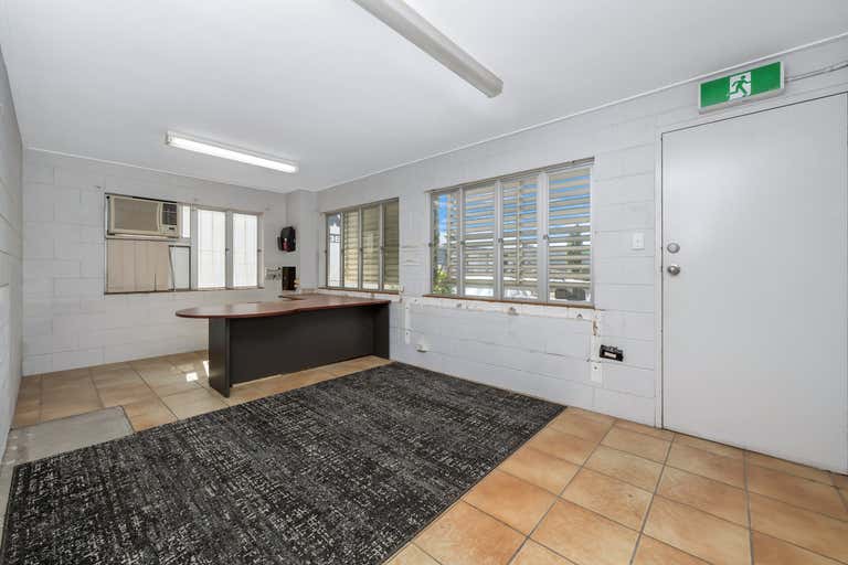 25 Whitehouse Street Garbutt QLD 4814 - Image 3