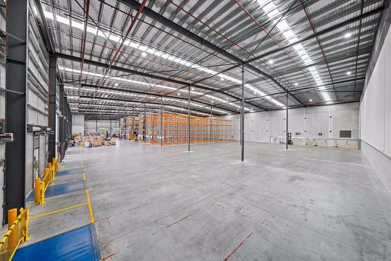 2/42B William Farrior Place Eagle Farm QLD 4009 - Image 4