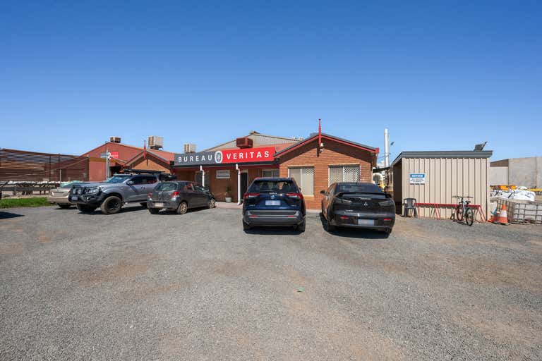 18-22 Cunningham Drive West Kalgoorlie WA 6430 - Image 1