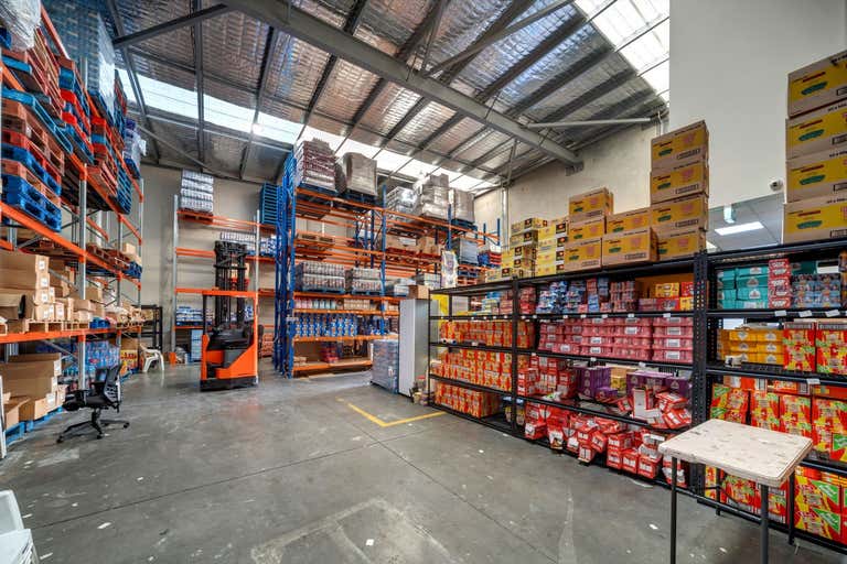 Unit 5, 7 Jullian Close Banksmeadow NSW 2019 - Image 1