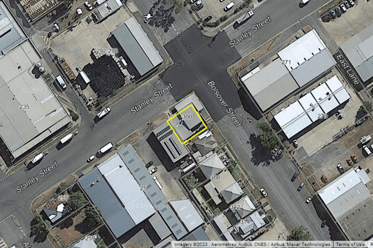 300 Bolsover Street Rockhampton City QLD 4700 - Image 1