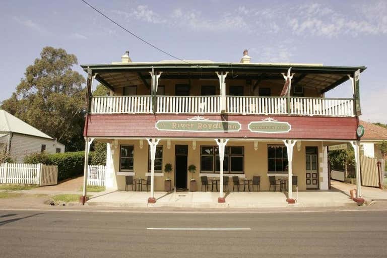 River Royal Inn, 97 Swan Street Morpeth NSW 2321 - Image 1