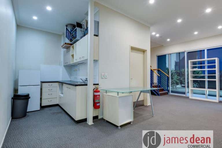 3/20 Rivergate Place Murarrie QLD 4172 - Image 4