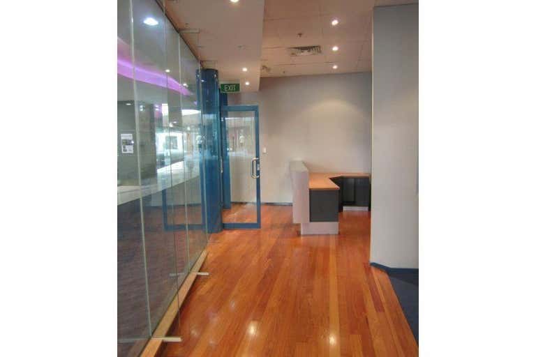 Suite 46, 2nd Floor, 26 Victoria Avenue Broadbeach QLD 4218 - Image 2
